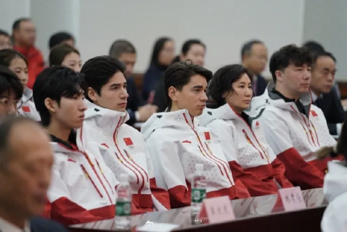 谷爱凌再战亚冬会！中国代表团257人出征，金牌目标锁定！