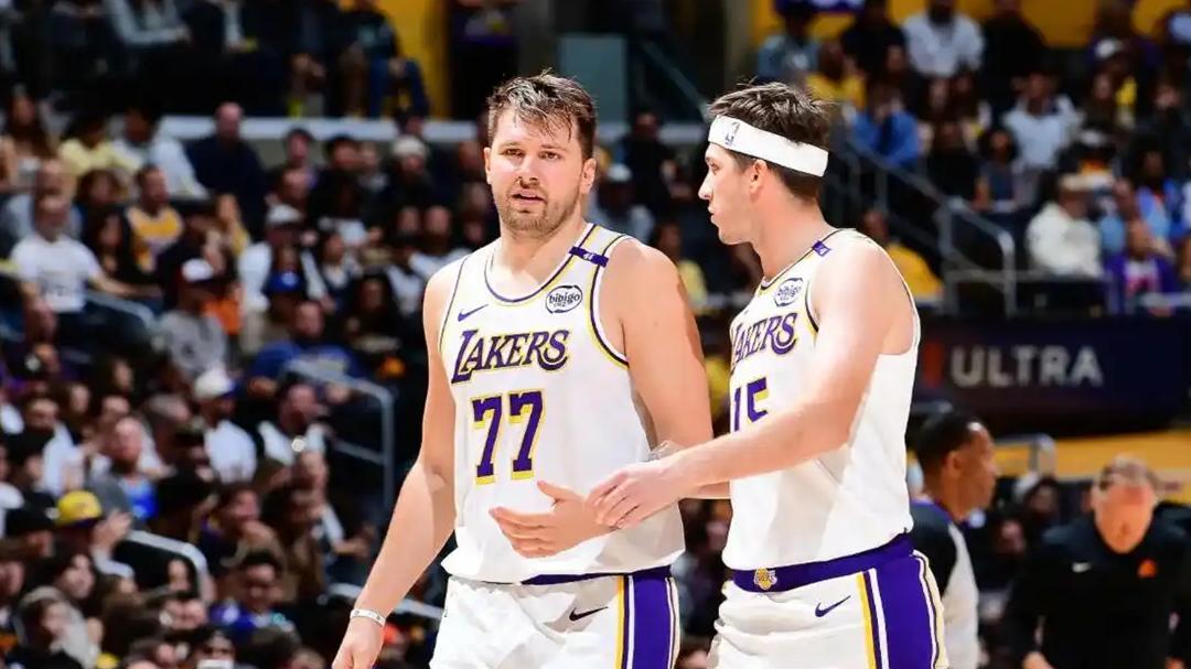 狂输29分！夺冠热门轰然倒下，东契奇很无奈，里夫斯也彻底摊牌了