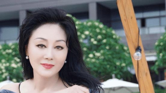 演员王姬为智力有障碍的儿子倾尽了一生，可女儿也走了她同样的路