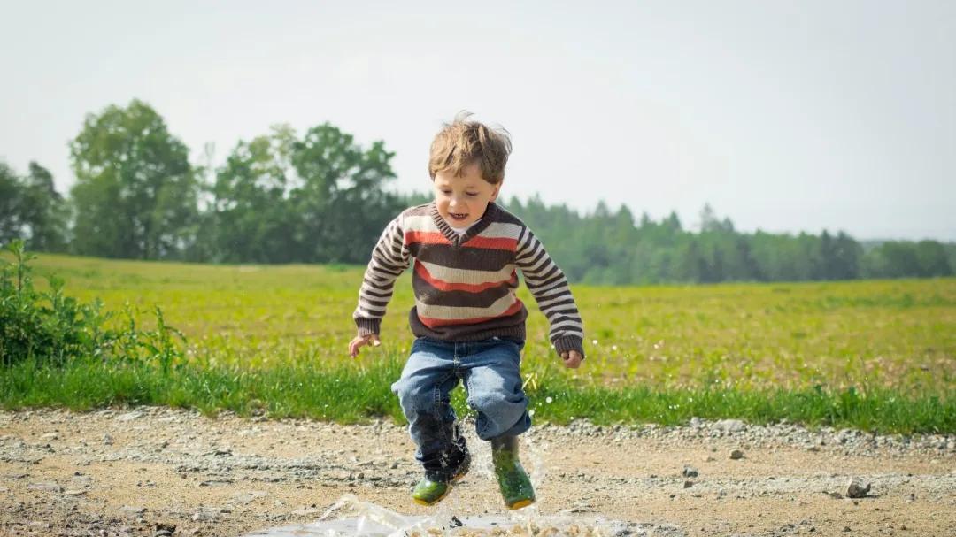 当你能平衡你的带娃生活时，再考虑赚钱吧！