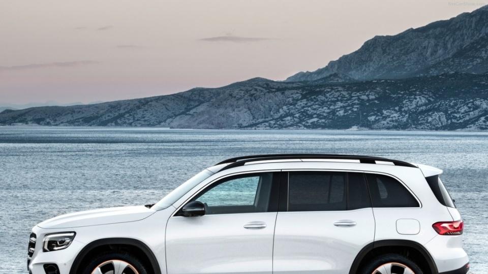 ?又一“价格屠夫”，大7座奔驰SUV，从34万降至22万，还要啥比亚迪？