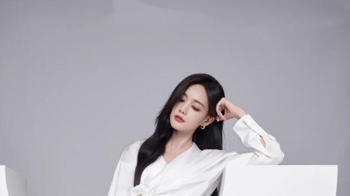 李一桐｜这腿！这腰！黄金三围真不是吹的