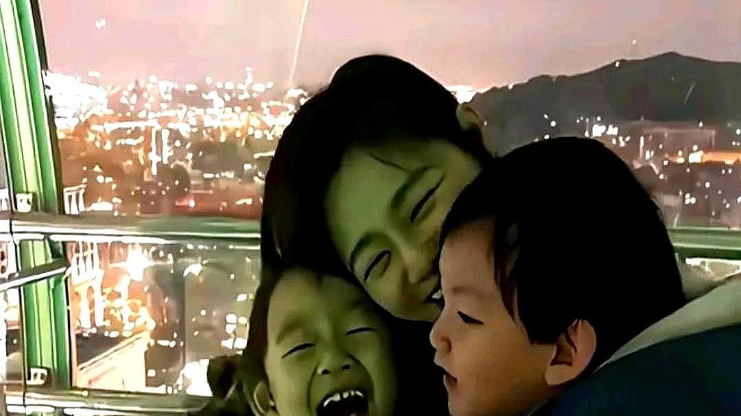 大S为家人还债身心俱疲



大S，曾经的偶像剧女王，如今却活得像个陀螺，停不下
