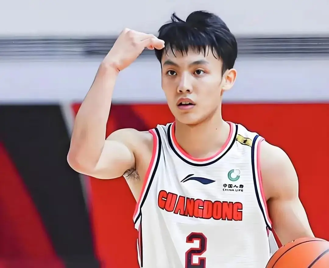CBA第38轮战罢，这三名00后球员表现惊艳，他们值得入选国家队！
