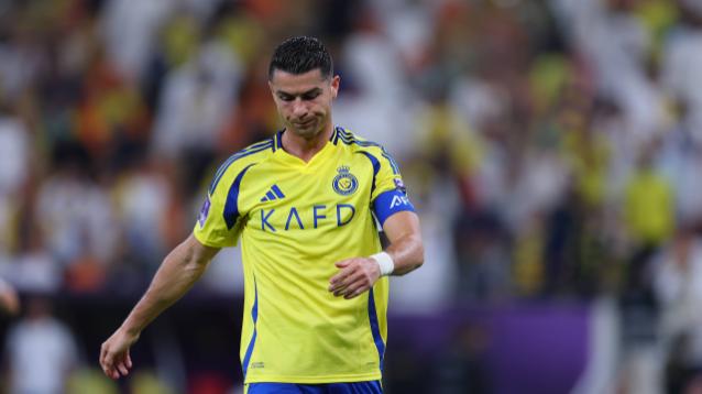 10 人吉达联合 2-1 力克利雅得胜利，C 罗两度任意球失良机再留遗憾，本泽马庆祝