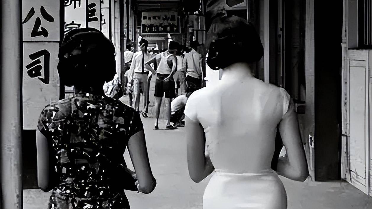 民国天乳运动：女子因胸部平坦遭罚款50大洋