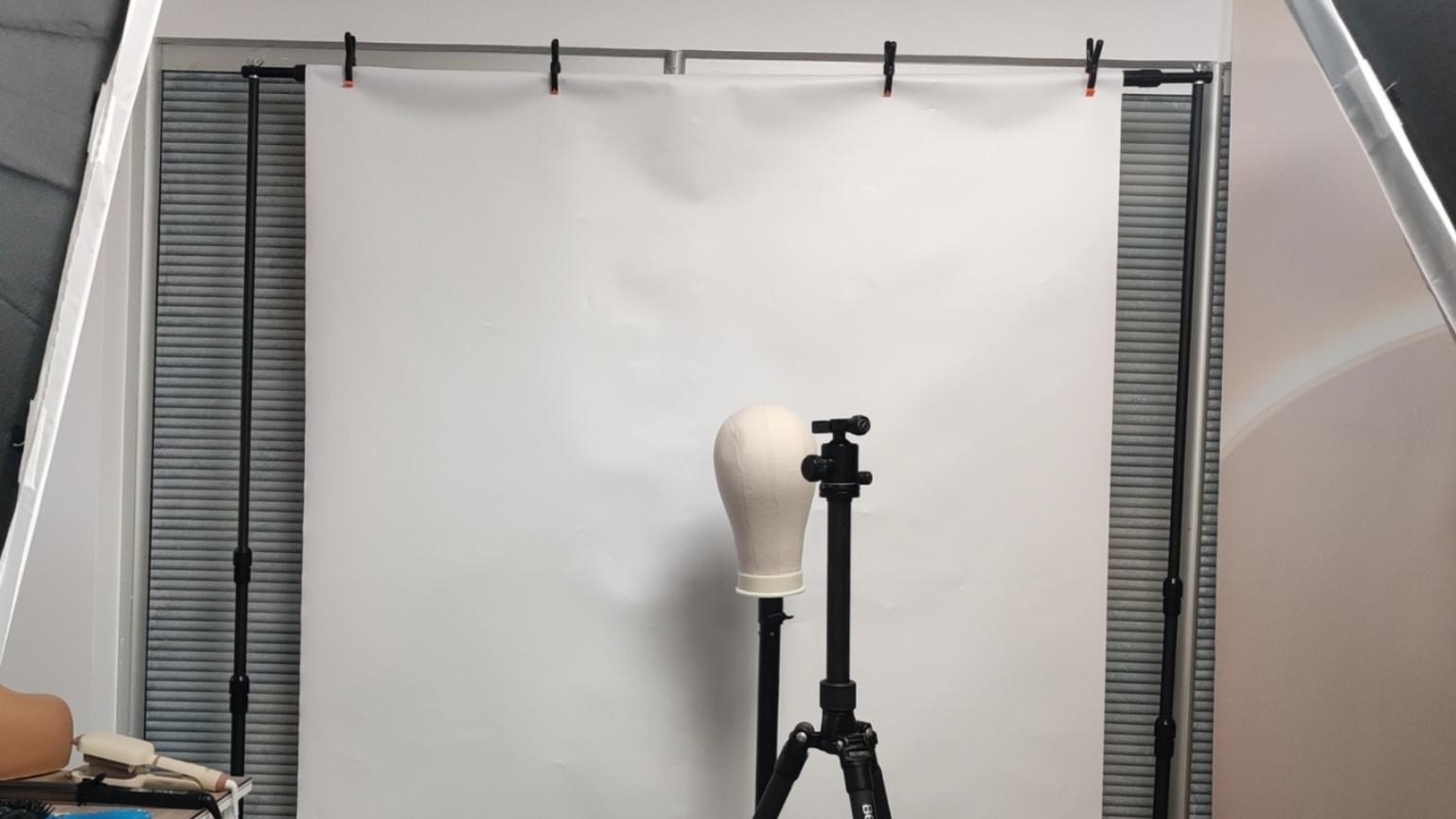 1位80后运营负责人写好4月份日志后，他发现厉害的人都在做“准时出摊”这件事