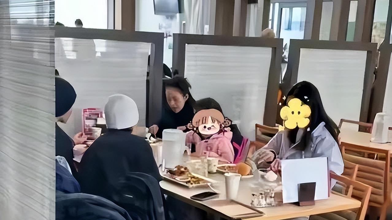 毫无年龄焦虑！46岁的章子怡终于活成了自我，一人带着女儿去旅游
