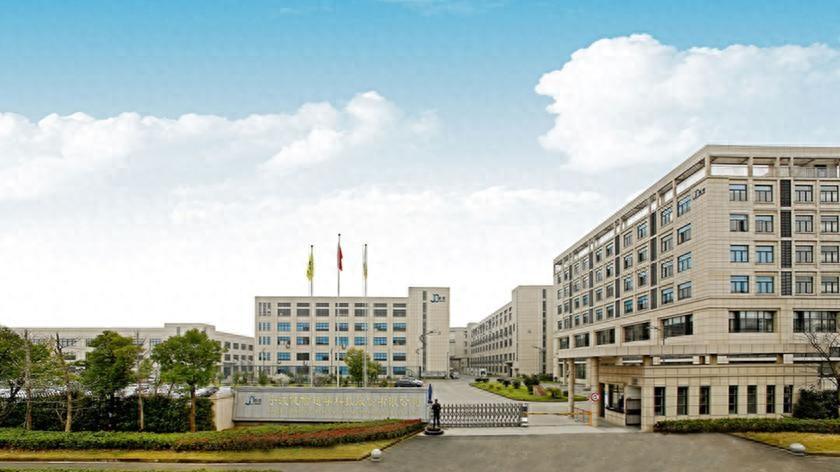 健信超导仅6名销售，人均创收七千万，客户集中关联交易频多