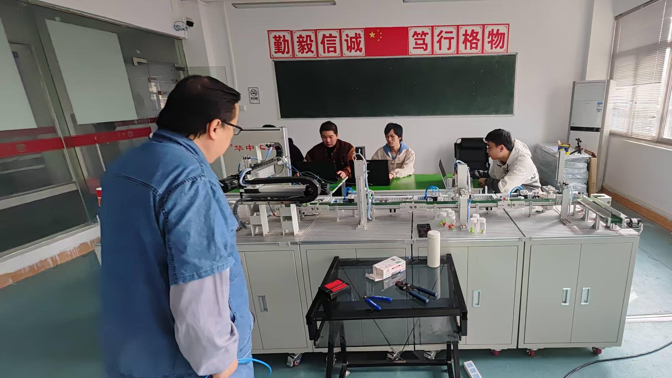 教学传承：武汉这些电气自动化PLC培训机构师资队伍超强！