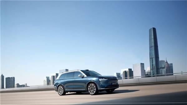 问界智驾体验活动推动全民智驾潮流