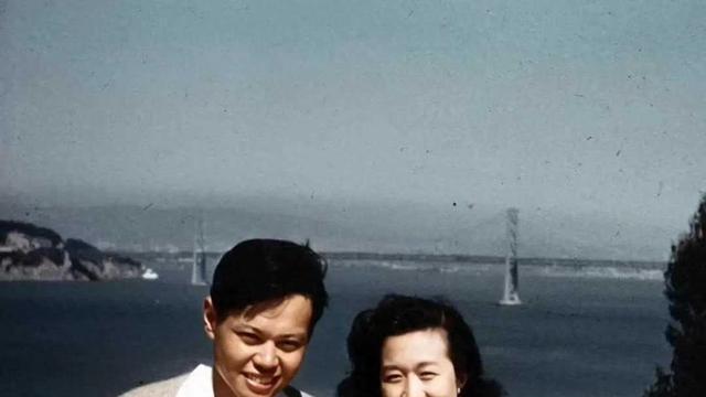 49年，杜致礼在美国留影，那时还没结婚，气质不凡不愧是名将之女