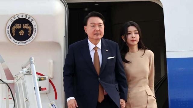李在明开始拨乱反正，金建希数罪缠身，病情已加重，住院时间延长