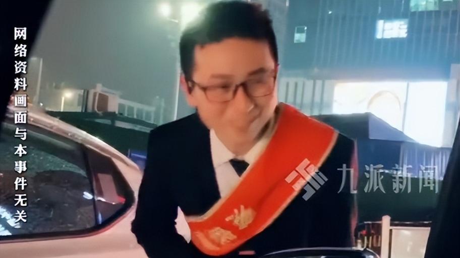 海底捞招聘985/211学历后续：工资9000，不算学历浪费，基层做起