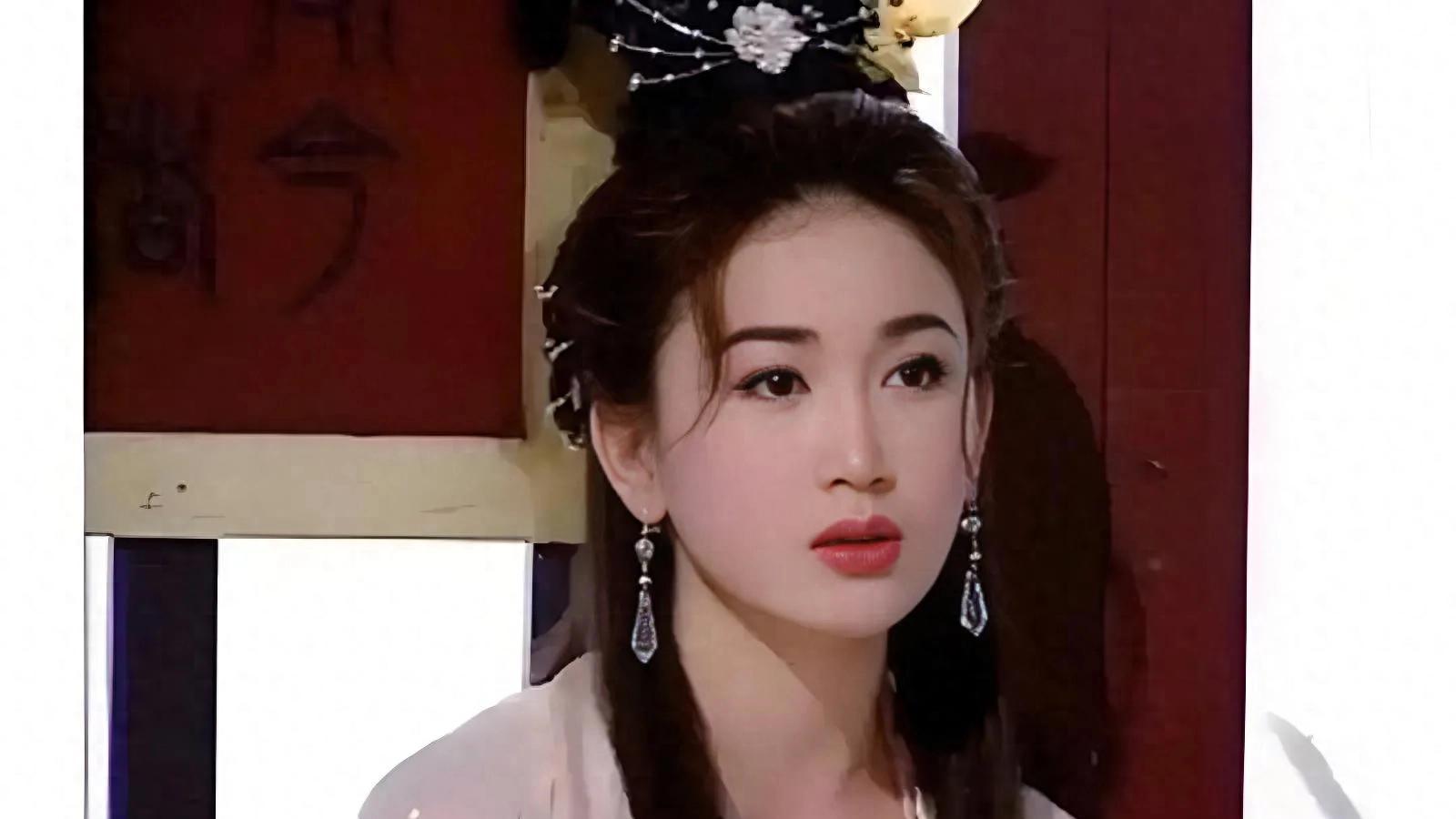 苏妲己临终自述：娘娘坑我，世人骂我，其实我只想做一只小狐狸！