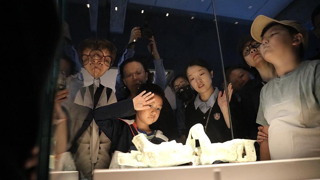 探秘成都大熊猫基地+三星堆博物馆，给娃一个穿越古今的奇妙周末！！