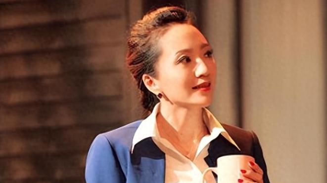 桂林美人38年无绯闻：51岁冻龄秘诀竟是不争不抢