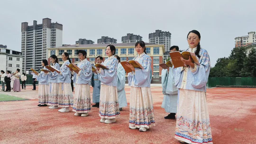 信阳市春华学校：知礼明德承古韵 人生始立续新章