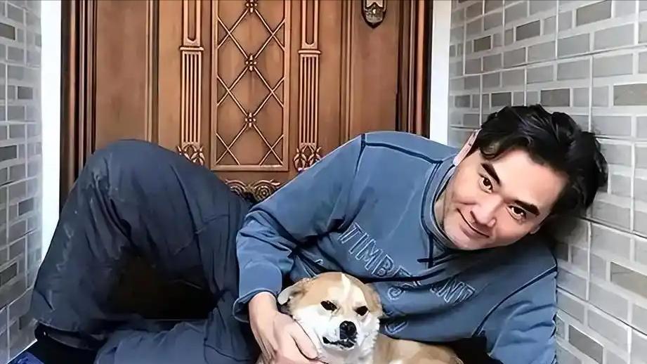 一生未婚却把鸡鸭鹅狗当儿女，65岁赵文瑄的状态，给年轻人提了醒