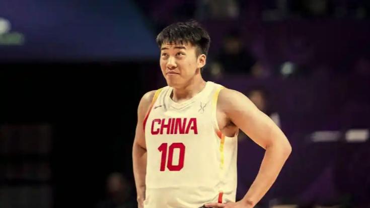 从首发打回替补席，继续留洋还是回国拿大合同，王俊杰该怎么选