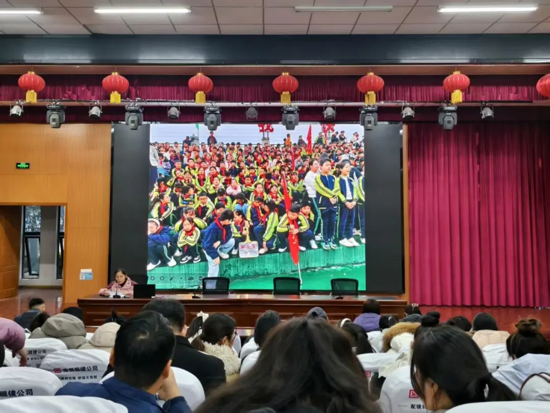 【师德师风】从“倔强”到“举手”——阜南县肥光小学育人故事