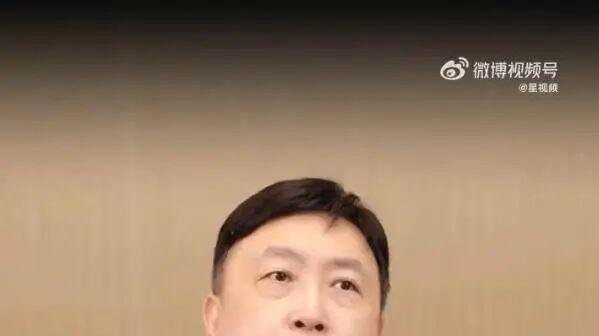 王晶辣评顶流女星：演技很一般, 是包装出来的美