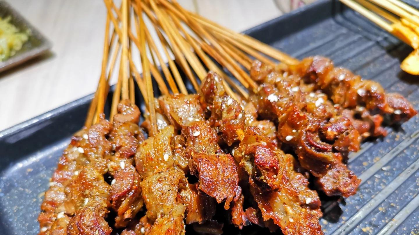 烧烤店“不掺假”的6大食材，“内行人”才点，爱吃的“捡到宝”
