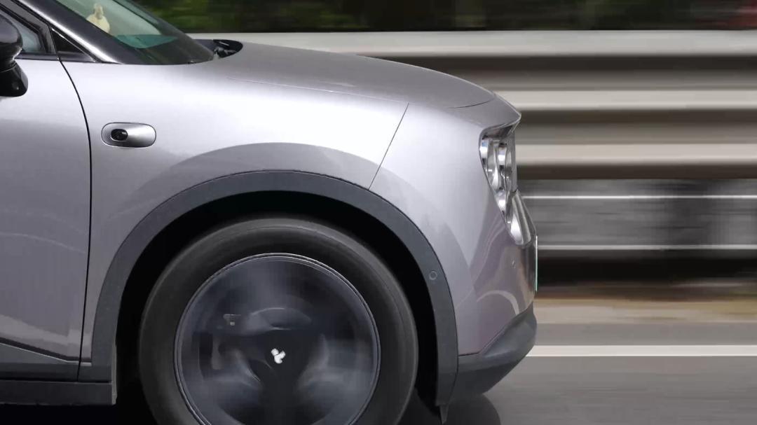 蔚来萤火虫全程时速100公里以上，能耗出乎意料