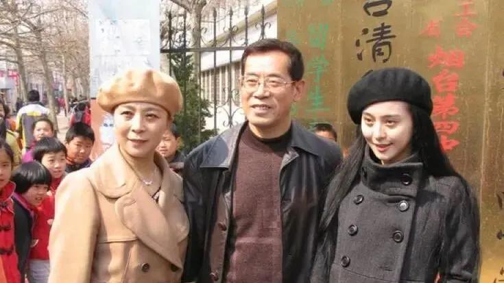 范冰冰大学旧照曝光，无滤镜时代的美颜暴击