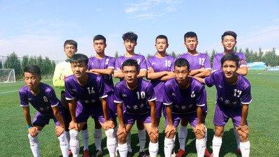 ​内蒙古队在五人制足球赛场上大显神威，把山西队打得落花流水