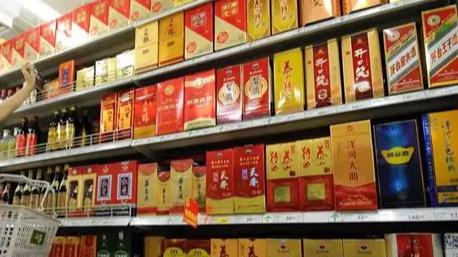 电商抢客快撑不住？县城烟酒店靠宴席差异化