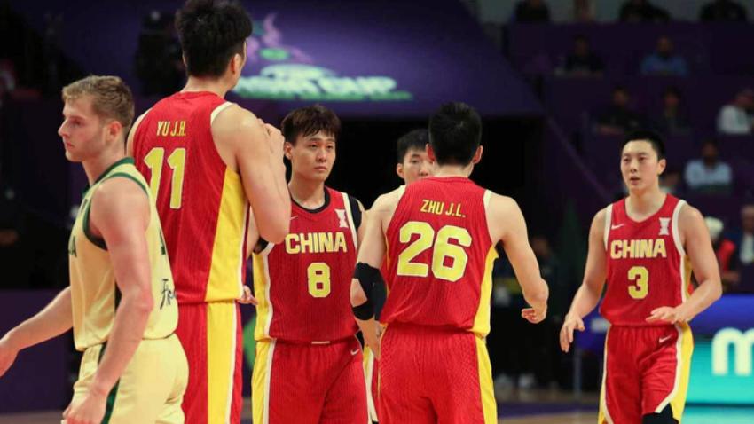 不小心遥遥领先，北京奥运那支中国男篮，比火箭打大球早了17年