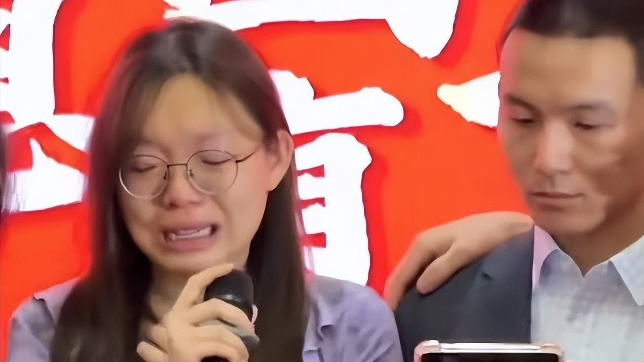 虎父无犬子！谢浩男3句话让全网沸腾，原来他真不是第二个解清帅