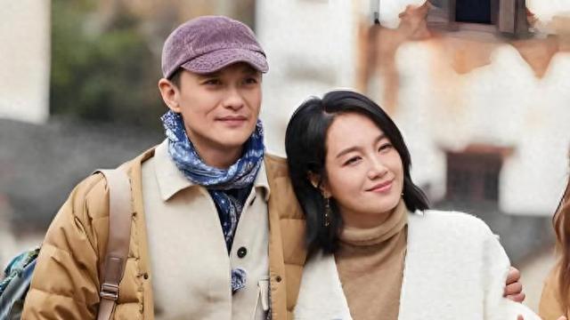 ​当朱丹因为男孩吃鸡腿备受争议时，周一围却也登上了热搜