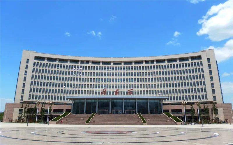 2025年高校专科专业“红黄绿"牌发布，附近十年榜单