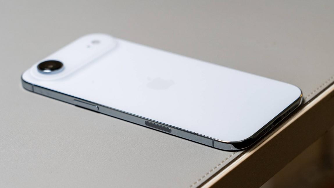 华为Mate 80 Air曝光汇总：对标iPhone air你更看好谁？
