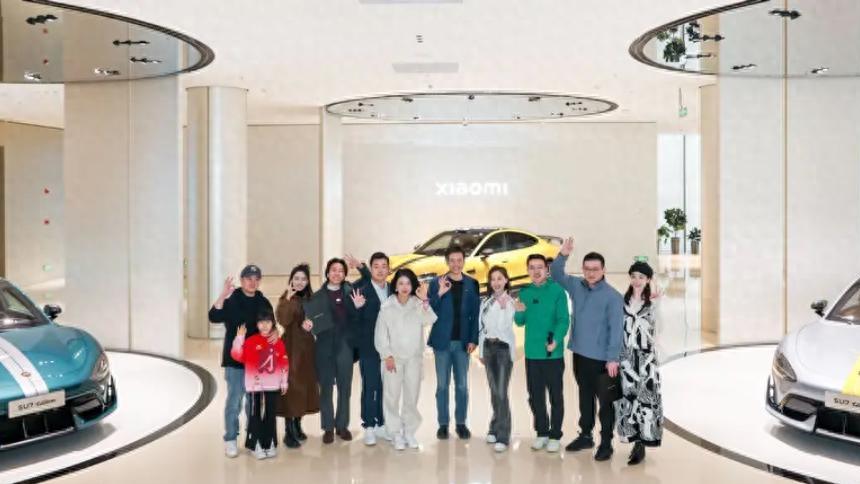 小米SU7 Ultra开启首批交付 大定突破15000台