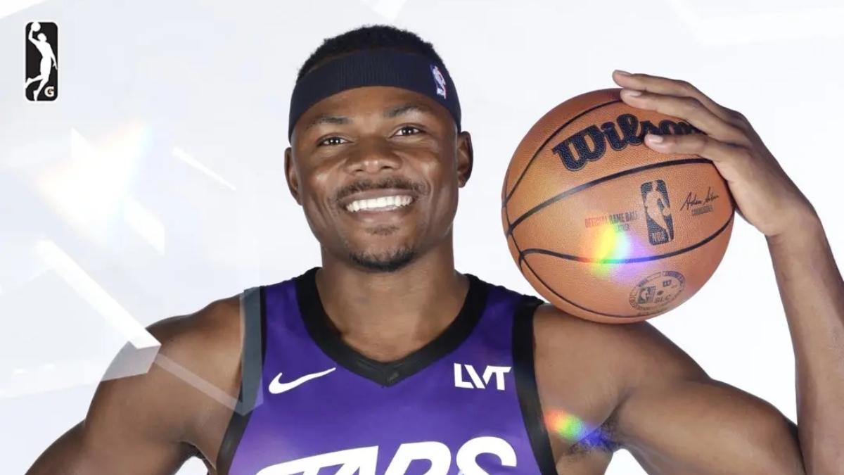 杀疯了！狂砍19分30板1助2断3帽！不愧是酷似威少的男人呀！