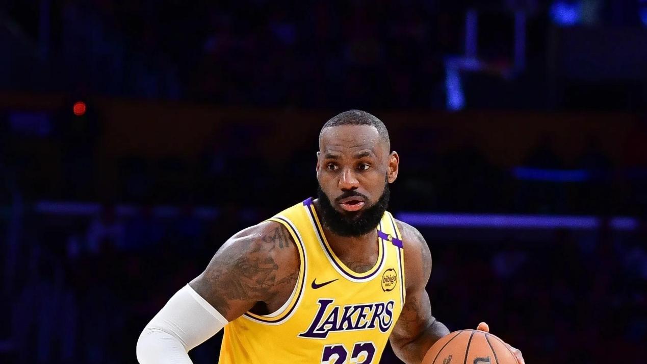 詹姆斯喜迎1000胜却憾失50000分，本赛季他还将刷新多少记录？