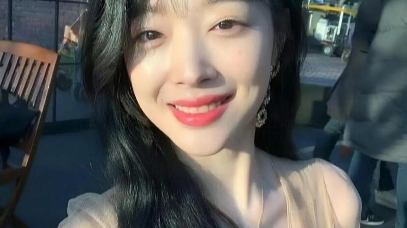 韩娱“姬圈天菜”！金赛纶丶崔雪莉丶具荷拉，尝遍了原生家庭的苦