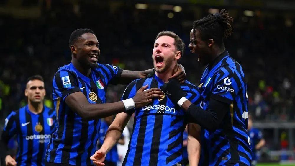 欧冠焦点战！国米VS巴萨，谁能挺进决赛？