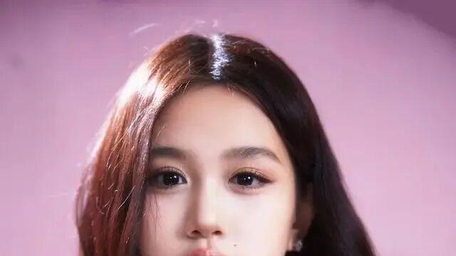 无年龄焦虑！55岁性感女神状态fit爆不输年轻人：年龄只是个数字