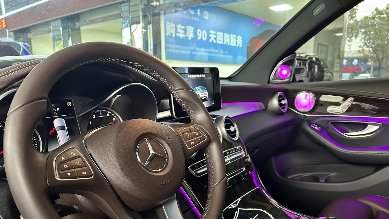 二手奔驰GLC：不到20万圆你三叉星梦，2.8万公里准新车况！