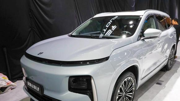 奇瑞新车打价格战 捷途L9卖16万多，长4米9配大6座。