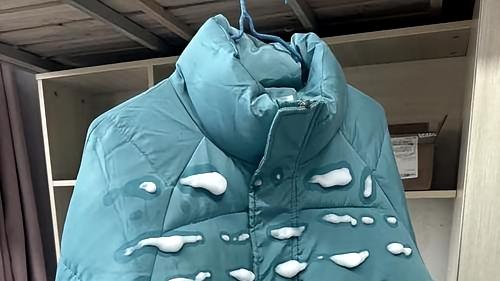 一瓶多用的“污渍橡皮擦”：羽绒、毛呢、沙发，雅彩洁的温和清洁力