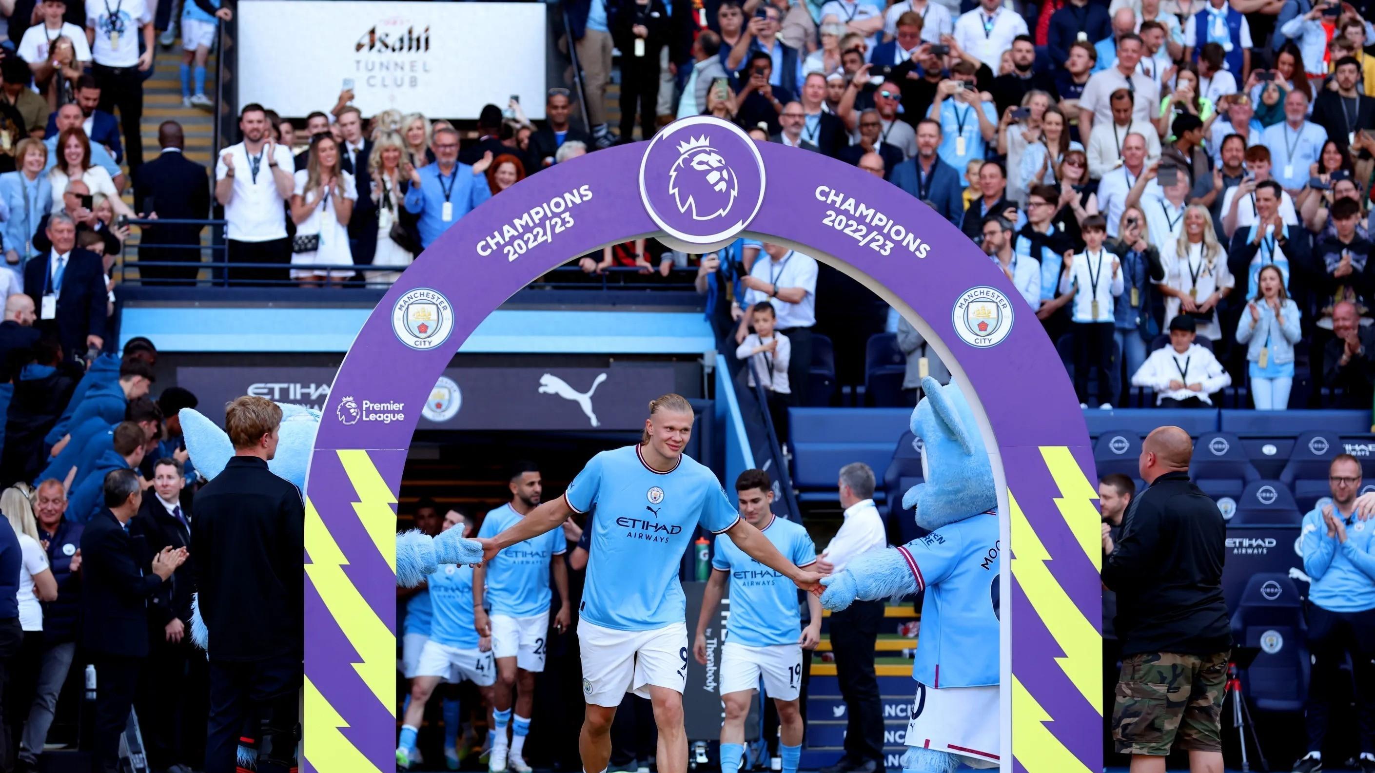 太阳报：吉祥物扮演者指控哈兰德致其疑似脑震荡，曼城否认