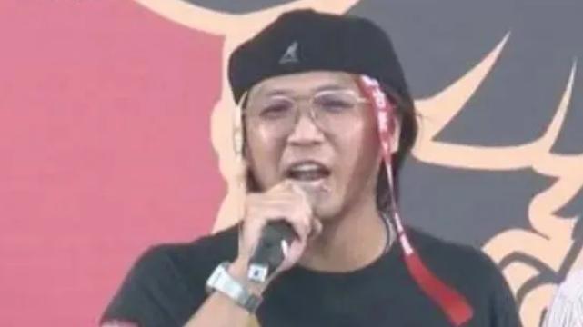 陆配母亲陷两难？政治立场与亲情冲突引伦理争议