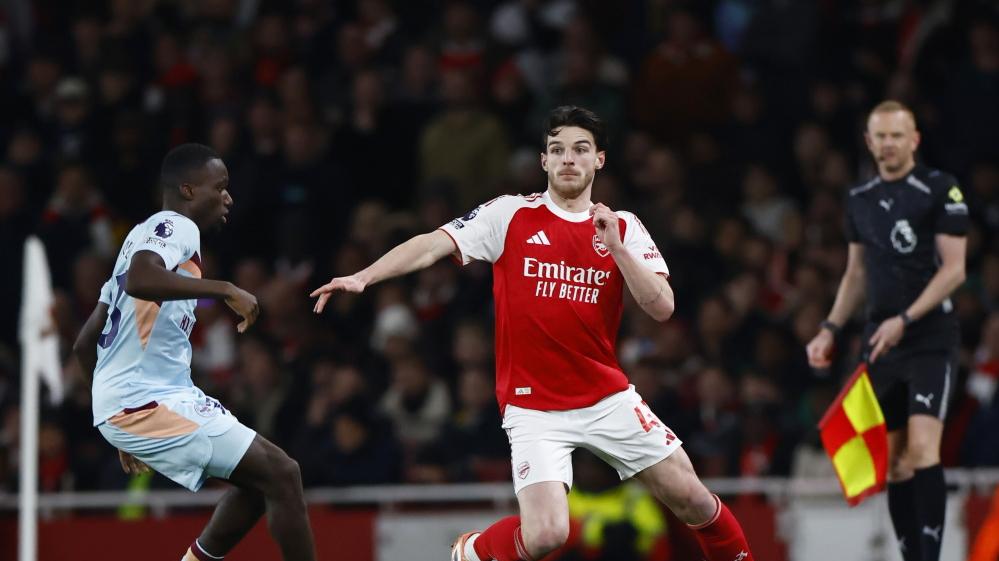 道阻且长！领先2分瑟瑟发抖，枪手迎来魔鬼赛程，5个对手3个前六