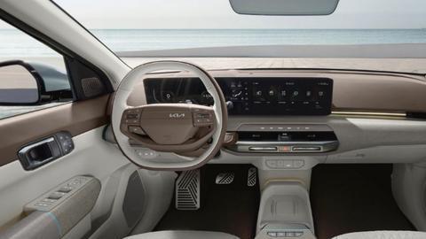 最高续航630公里，起亚EV4Hatchback实车亮相