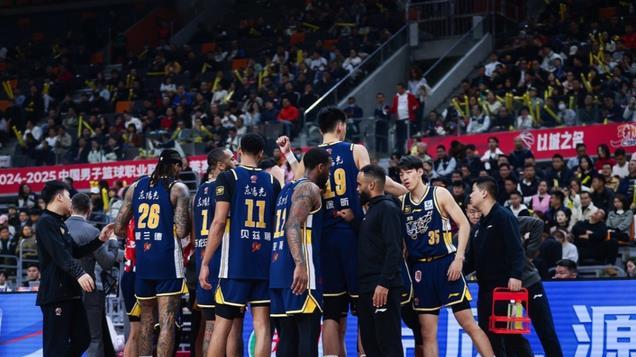 广东男篮胜吉林！CBA第一狂徒大爆发，辽粤大战放狠话，杜锋摊牌